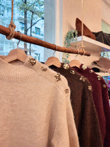 Camisola botões dourados