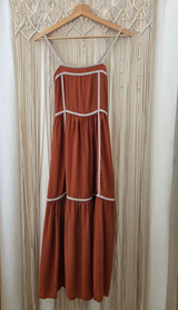Vestido debruado