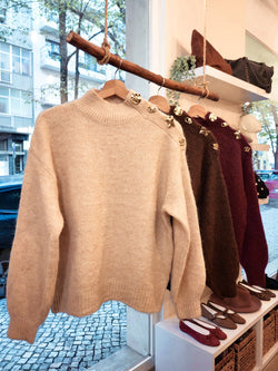 Camisola botões dourados